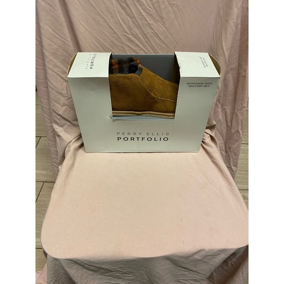 NWT Perry Ellis Portfolio Microsuede Boot Mesns Size 8-9 - Picture 1 of 3